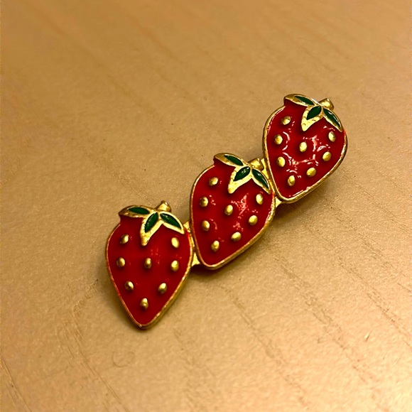 Vintage Accessories - 🍓Vintage Strawberry Hair Clip